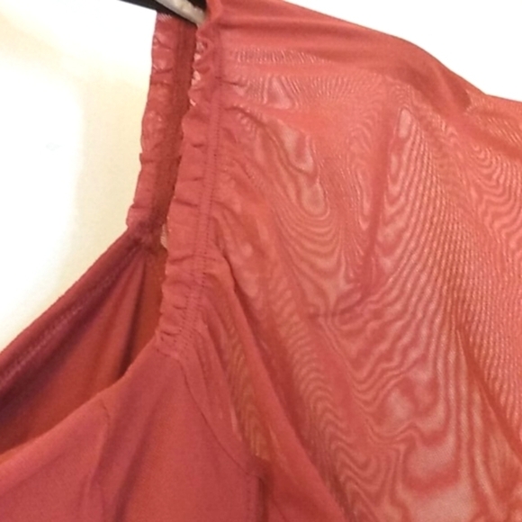 ALMOST FAMOUS SHEER RUCHED PEASANT CROP TOP SIZE LARGE JUNIORS NWT - Picture 5 of 11